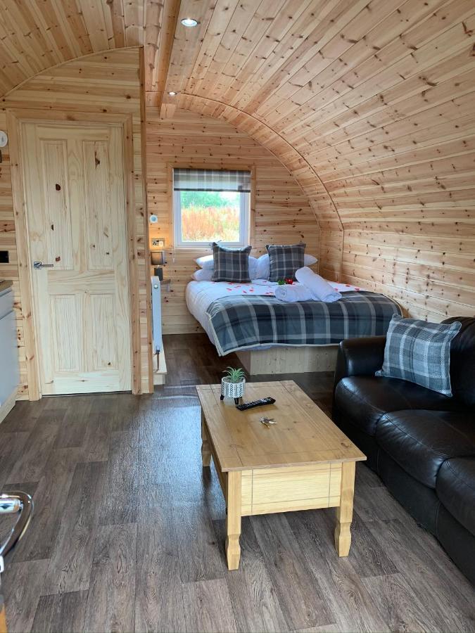 Villa Pond View Pod 3 With Private Hot Tub -Fife - Loch Leven - Lomond Hills Kelty Exterior foto