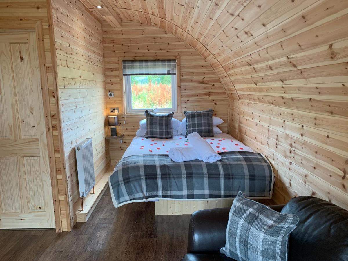 Villa Pond View Pod 3 With Private Hot Tub -Fife - Loch Leven - Lomond Hills Kelty Exterior foto